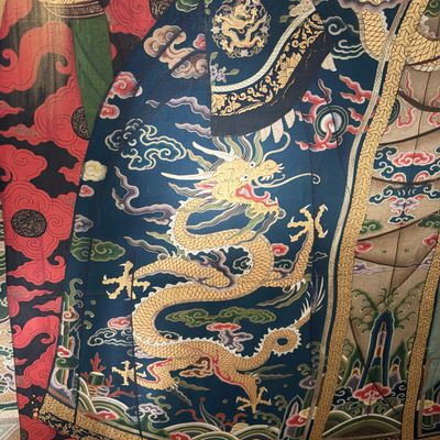 Chinese school: A large and important portrait of a duchess — photo 12