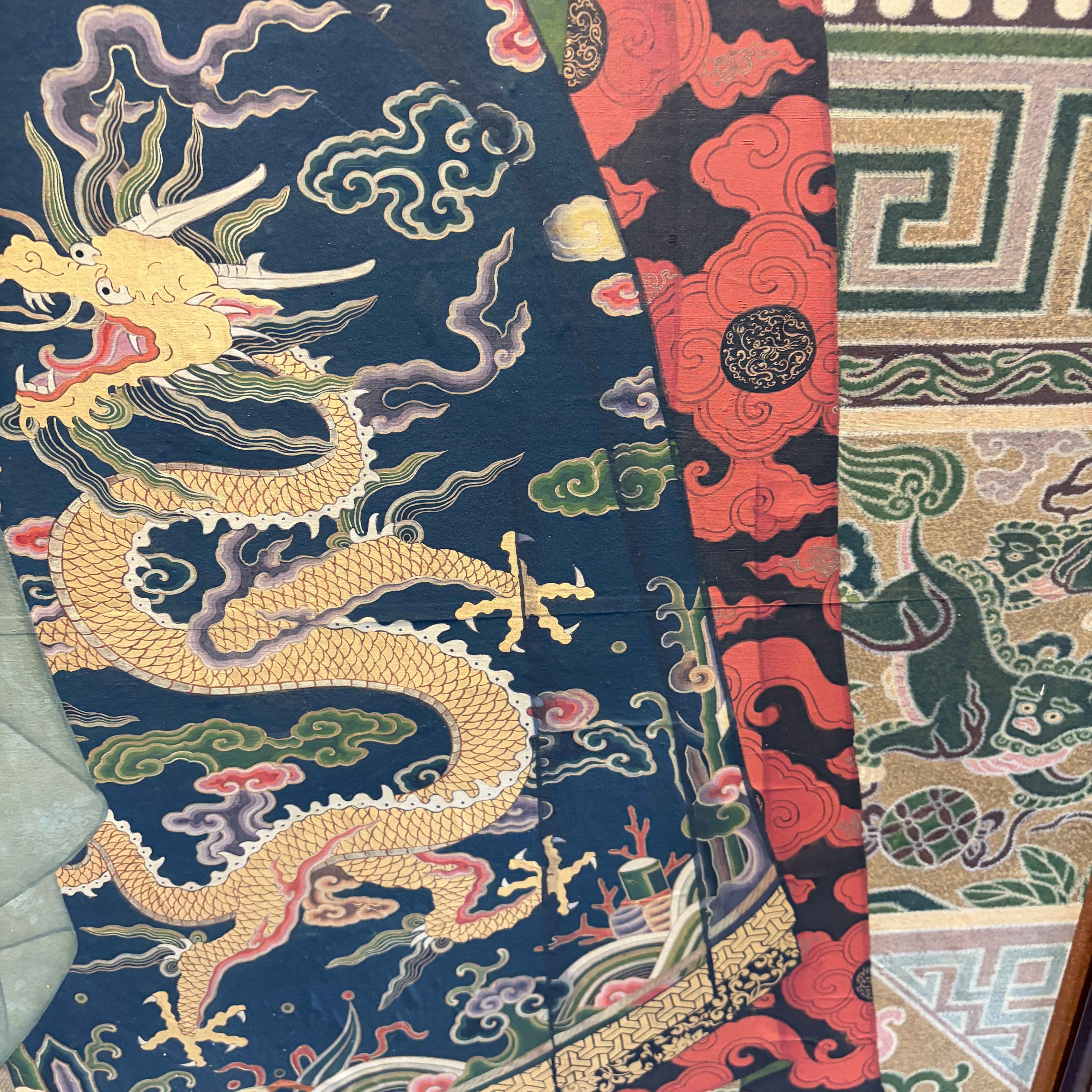 Chinese school: A large and important portrait of a duchess — photo 36