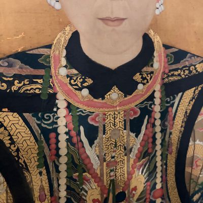 Chinese school: A large and important portrait of a duchess — photo 4