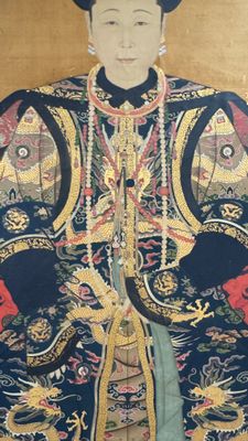 Chinese school: A large and important portrait of a duchess — photo 87