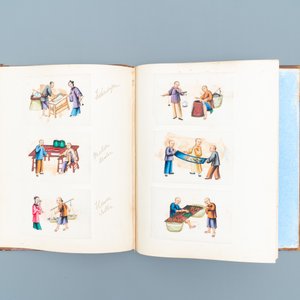 Chinese school, Canton, ink and colour on paper, 19th C.: an album and two boxes with 70 paintings — photo 8