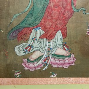 Chinese school: De staande godin Guanyin, inkt en kleur op papier, 18/19e eeuw — foto 7