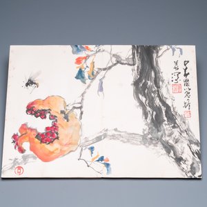 Chinese school: Een album met twaalf schilderingen met handtekeningen van beroemdheden, w.o. Zhao Shaoang 趙少昂, inkt en kleur op papier, gedateerd 1944 — foto 5
