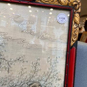 Chinese school, ink and color on silk: 'Two scenes with ladies near a river', 19th C. — photo 12