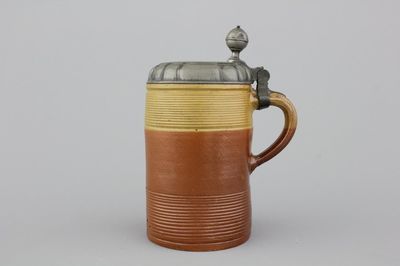 Chope en grès allemand, monture en étain, 18e
