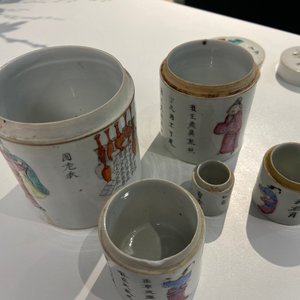 Cinq boîtes couvertes en porcelaine de Chine famille rose à décor 'Wu Shuang Pu', 19ème — photo 15