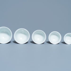 Cinq bols en porcelaine de Chine en bleu et blanc, époque Transition — photo 8