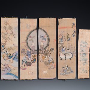 Cinq broderies de soie, Chine, 19ème — photo 3