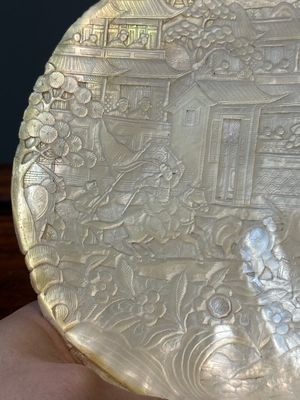 Cinq coquillages en nacre sculptés sur socles en bois, Chine, Canton, 19ème — photo 2