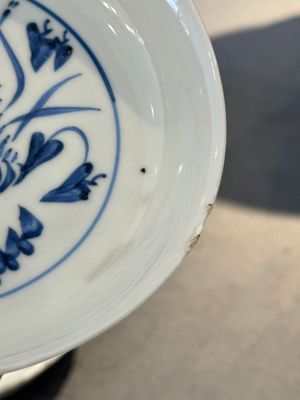 Cinq coupes aux crevettes en porcelaine de Chine en bleu et blanc de type ko-sometsuke pour le Japon, Tianqi — photo 6