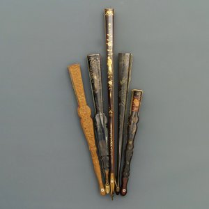Cinq éventails en papier peint, bois et laque, Chine, Canton, 19ème — photo 12