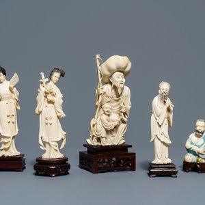 Cinq figures en ivoire sculpté, Chine, 19/20ème — photo 1