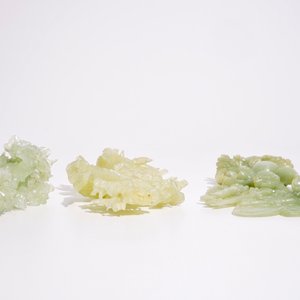 Cinq groupes en jadéite sculptée, Chine, 20ème — photo 13