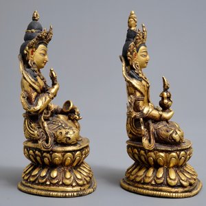 Cinq modèles de Bouddha en bronze doré, Sino-Tibet, 19/20ème — photo 7