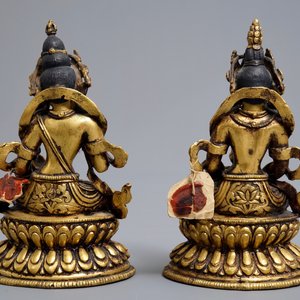 Cinq modèles de Bouddha en bronze doré, Sino-Tibet, 19/20ème — photo 6
