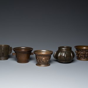 Cinq mortiers en bronze, Espagne, France et la Turquie, 16/17ème — photo 1