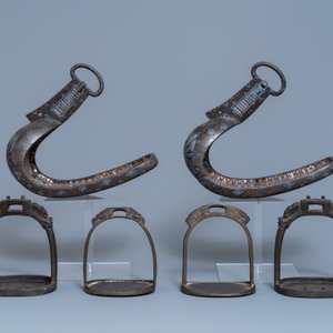 Cinq paires d'étriers en bronze, Chine et Japon, 18/19ème — photo 10