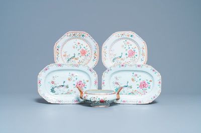 Cinq pièces en porcelaine de Chine famille rose à décor de deux paons, Qianlong