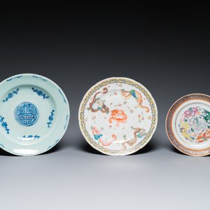 Cinq plats et une assiette en porcelaine de Chine, 19/20ème — photo 4