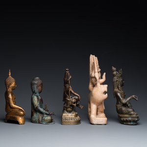 Cinq statuettes en albâtre, bronze et cuivre, Asie, 19/20ème — photo 4