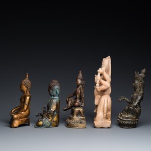 Cinq statuettes en albâtre, bronze et cuivre, Asie, 19/20ème — photo 5