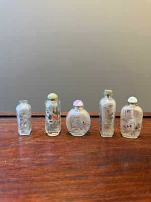 Cinq tabatières en verre peint à l'intérieur, Chine, 20ème — photo 1