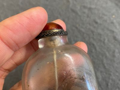 Cinq tabatières en verre peint à l'intérieur et une en émaux de Canton ou de Pékin, Chine, 19/20ème — photo 15