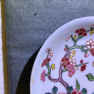 Cinq tasses et soucoupes en porcelaine de Chine famille rose, Yongzheng/Qianlong — photo 24