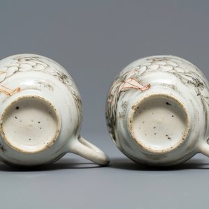 Cinq tasses et soucoupes et une théière en porcelaine de Chine famille rose et grisaille, Yongzheng/Qianlong — photo 17