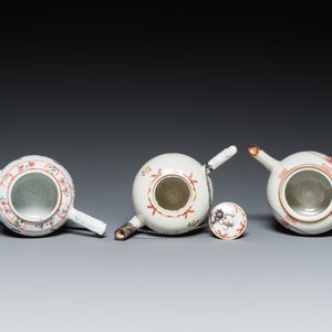 Cinq théières en porcelaine de Chine famille rose, Yongzheng/Qianlong — photo 6