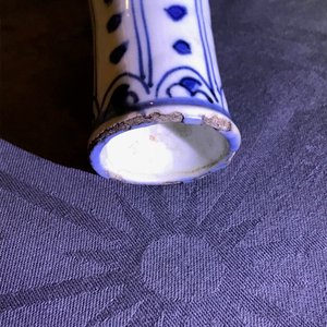 Cinq vases de forme bouteille en porcelaine de Chine bleu et blanc, Wanli — photo 7