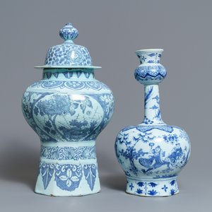 Cinq vases en faïence de Delft bleu et blanc à décor de chinoiserie, fin du 17ème — photo 2