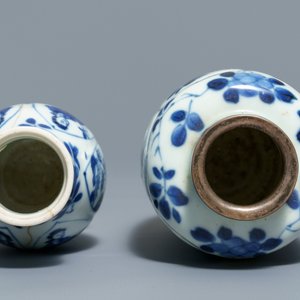 Cinq vases en porcelaine de Chine bleu et blanc, Kangxi — photo 6
