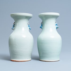 Cinq vases en porcelaine de Chine en bleu et blanc et en famille rose, 19ème — photo 12