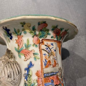 Cinq vases en porcelaine de Chine famille rose, 19ème — photo 17
