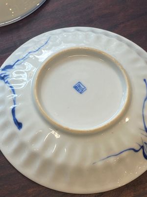 Collection de 15 tasses et 19 soucoupes en porcelaine de Chine en bleu et blanc, Kangxi/Yongzheng — photo 16