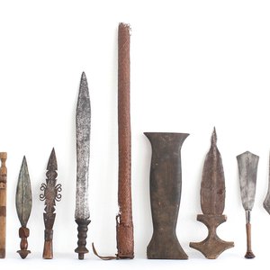 Collection de 23 couteaux et lances diverses de tribus africaines, 19e-20e — photo 1