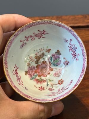 Collection de 23 tasses et soucoupes en porcelaine de Chine, Kangxi/Qianlong — photo 2
