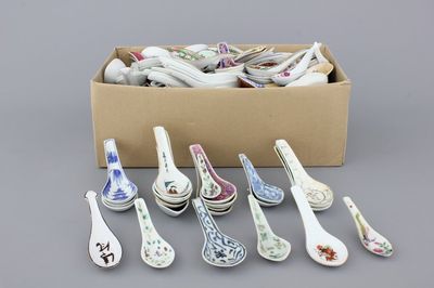 Collection de cuillères en porcelaine de Chine, 18e-20e