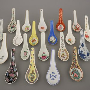 Collection de cuillères en porcelaine de Chine, 18e-20e — photo 8