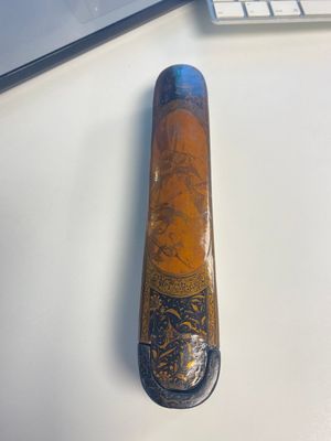Collection de huit plumiers ou qalamdans en papier mâché laqué, art qajar, la Perse, 19ème — photo 1