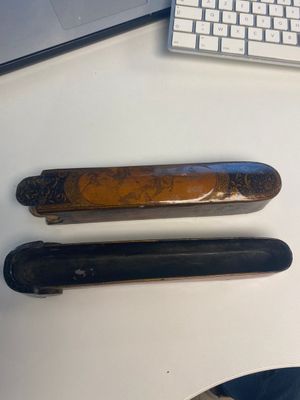 Collection de huit plumiers ou qalamdans en papier mâché laqué, art qajar, la Perse, 19ème — photo 7