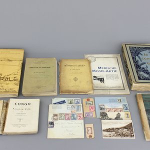 Collection de livres et de correspondance en relation avec le Congo — photo 1