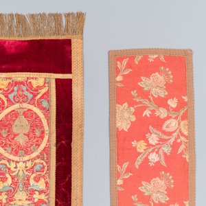 Collection de textiles en partie aux fils métalliques, Europe de l'Ouest, 17ème et postérieur — photo 24