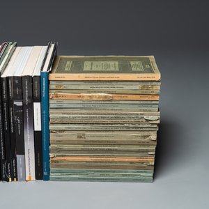 Collection variée de 113 anciens catalogues de vente aux enchères d'art chinois de Christie's et Sotheby's, années 1960 et après — photo 4