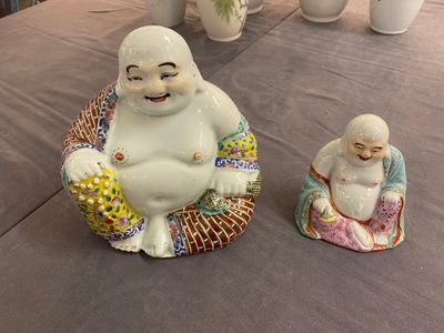 Collection variée de 15 pièces en porcelaine de Chine qianjiang cai, famille rose et verte, 19/20ème — photo 7