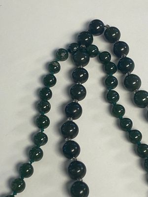 Collection variée de 16 pièces de bijoux et boîtes, dont du jade, de l'or et de l'argent, Chine, 19ème — photo 2