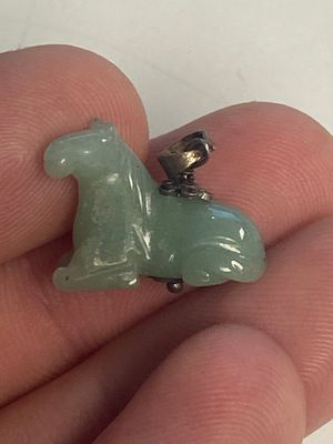 Collection variée de 16 pièces de bijoux et boîtes, dont du jade, de l'or et de l'argent, Chine, 19ème — photo 36