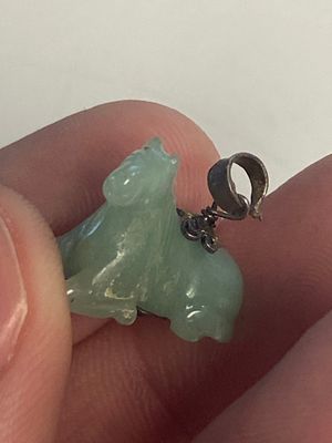 Collection variée de 16 pièces de bijoux et boîtes, dont du jade, de l'or et de l'argent, Chine, 19ème — photo 38