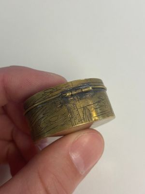 Collection variée de 16 pièces de bijoux et boîtes, dont du jade, de l'or et de l'argent, Chine, 19ème — photo 10